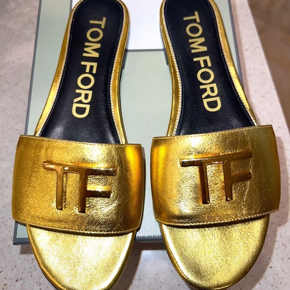 Tomford Slides - Picture 1 of 7
